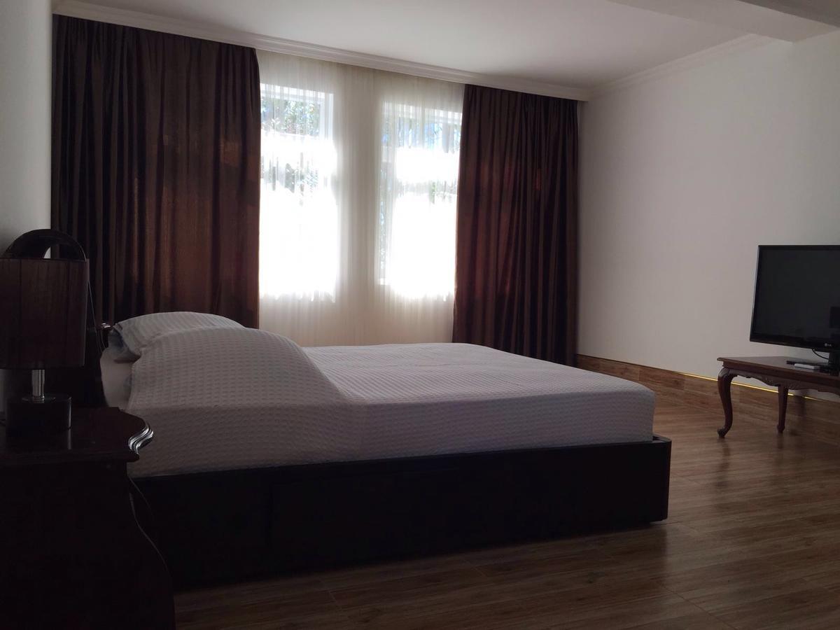 Hotel Simpatia Kobuleti Kültér fotó