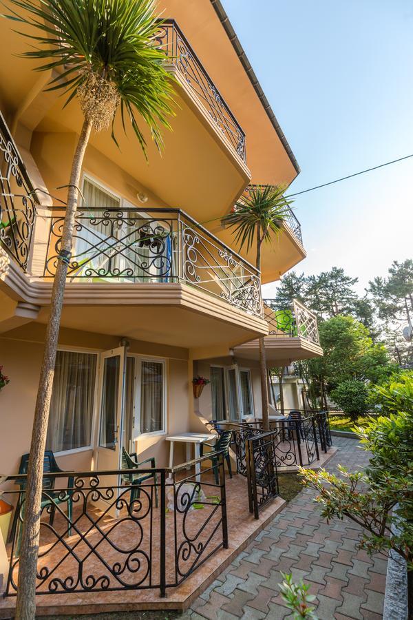 Hotel Simpatia Kobuleti Kültér fotó