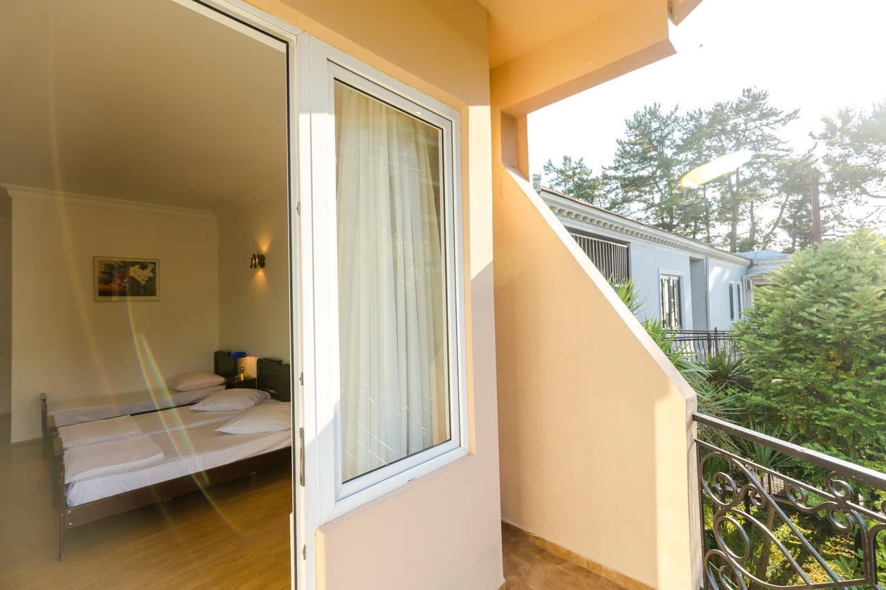 Hotel Simpatia Kobuleti Kültér fotó